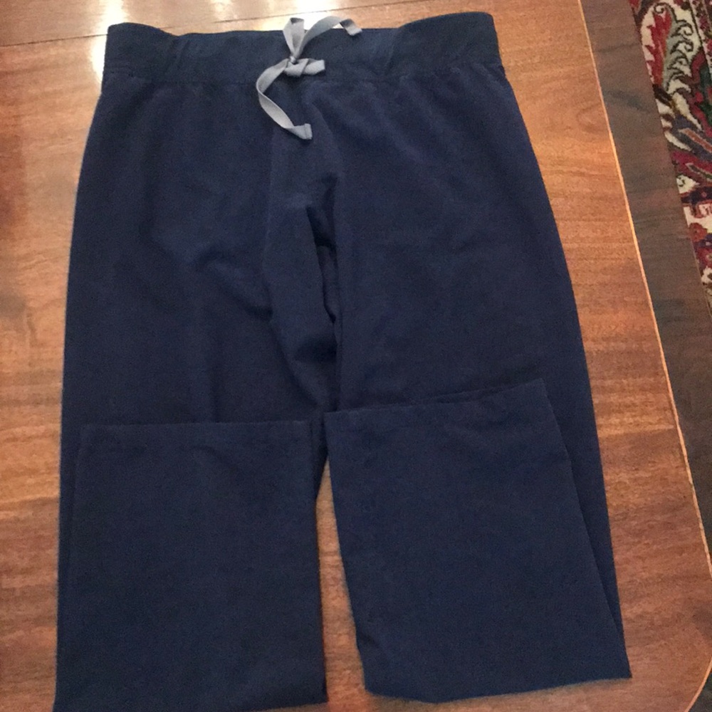 Navy blue Figs Livingston Basic scrub pant